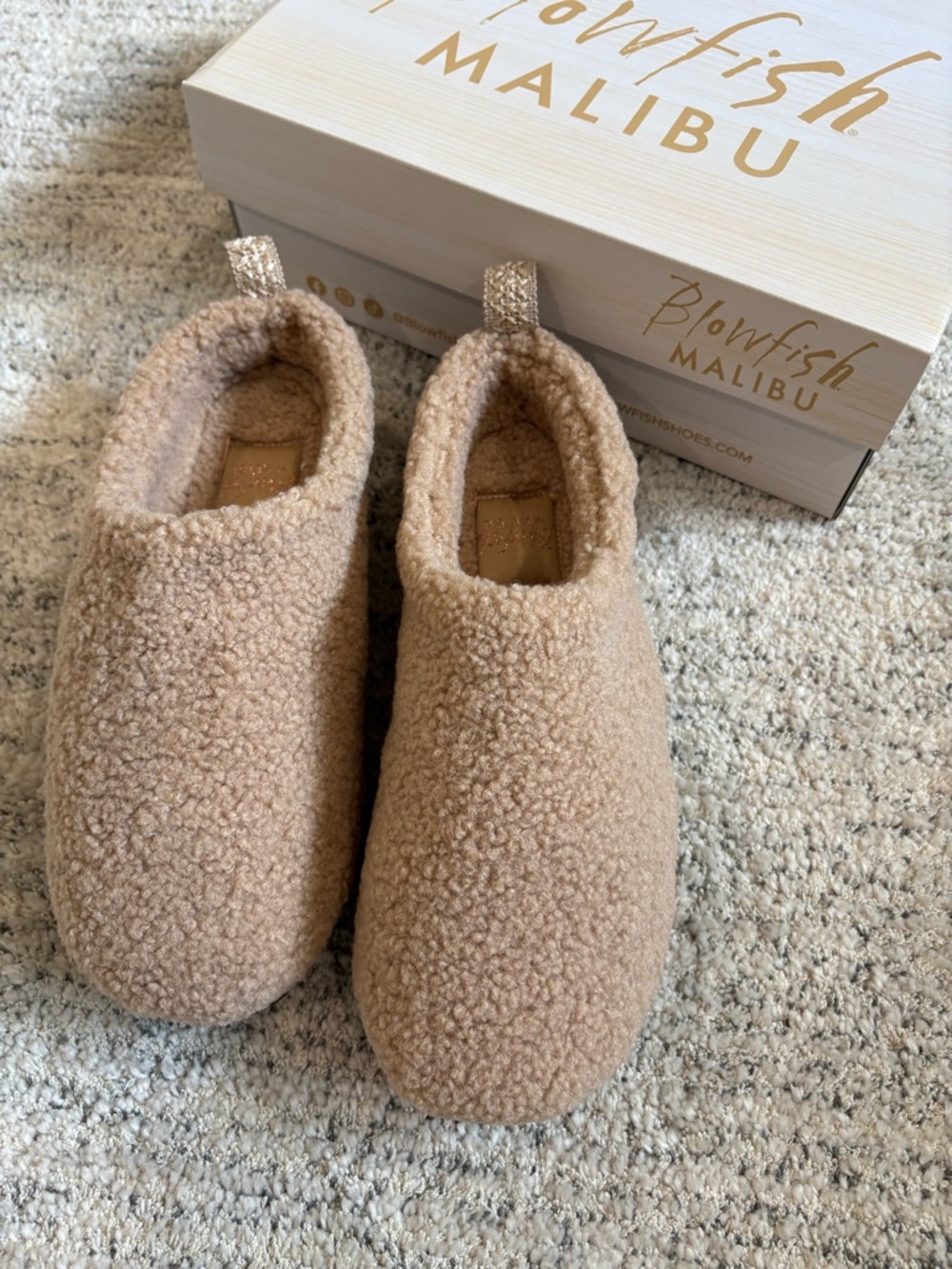Blowfish Malibu Cushie Sherpa Slippers (size 10) (NWT)